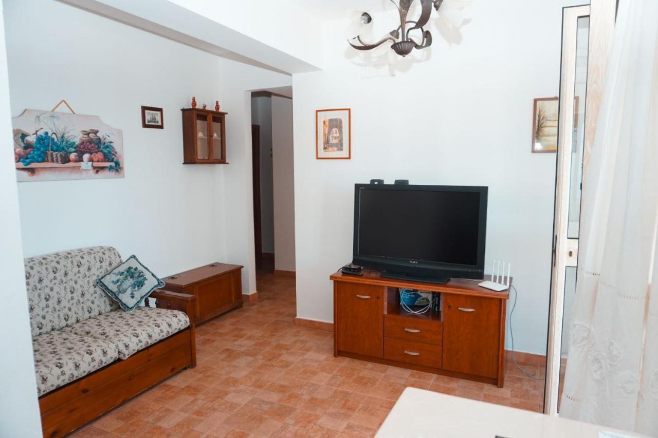 蒙塔莱格罗Il Casale Di Bovo Marina别墅 客房 照片
